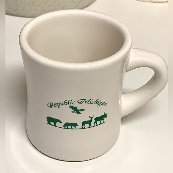 1990s Vintage Wildlife Animal Illustrated REPUBLIC MICHIGAN Ceramic Coffee Mug - Picture 6 of 14
